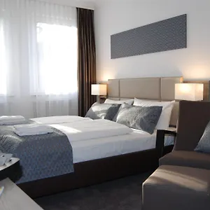 Dom Am Roemerbrunnen Hotel